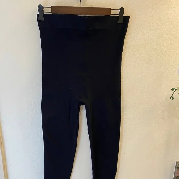 BLANQI HIGHWAIST POSTPARTUM SUPPORT LEGGINGS - Picture 7 of 7